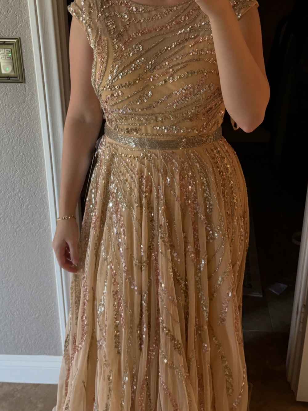 Elegant Sequin Evening Dress in Champagne
